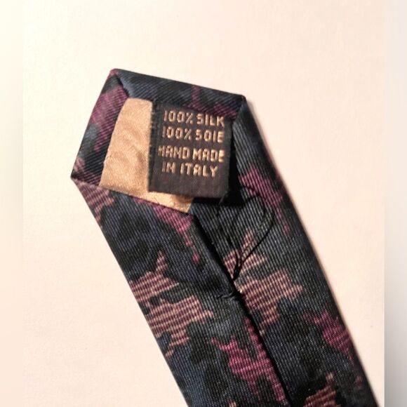 Valentino Silk Tie Handmade Vintage Made Italy Silk Mens Tie Abstract - Picture 4 of 5